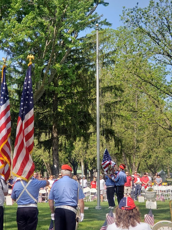 Riverside Cemetery grounds