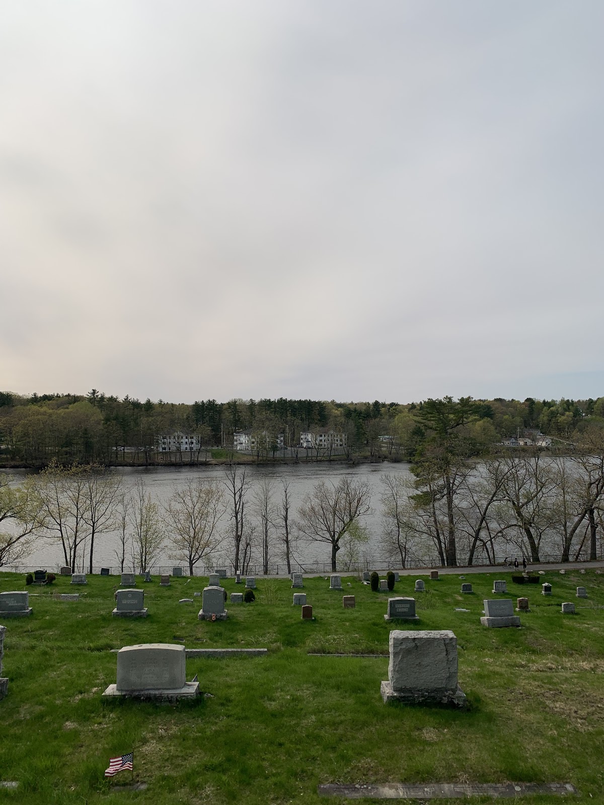 Riverside Cemetery Association cemetery grounds and headstones