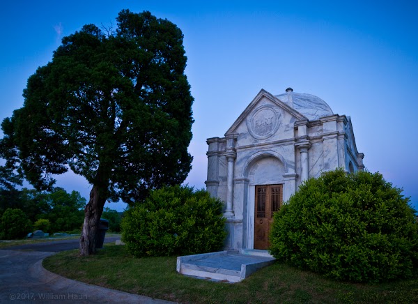 Riverside Cemetery & Conservancy grounds
