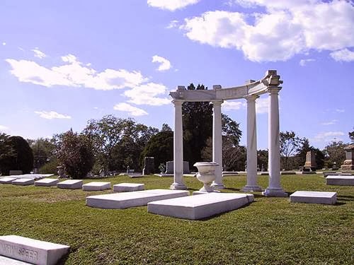 Riverside Cemetery & Conservancy