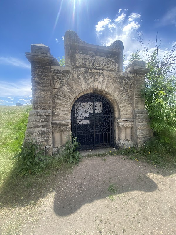 Riverside Cemetery grounds