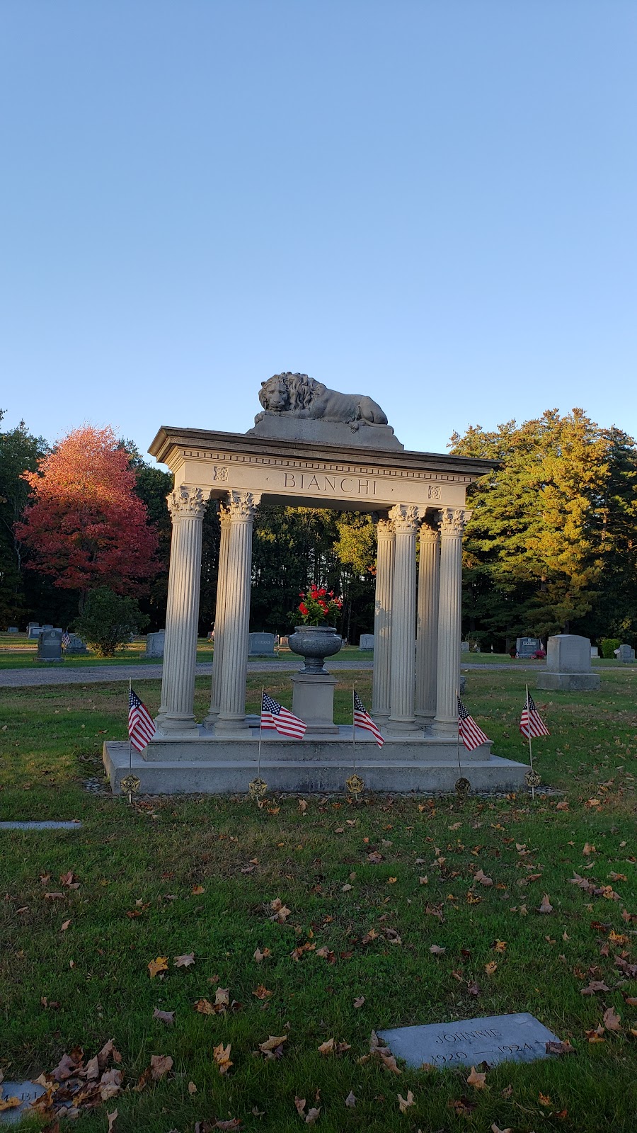 Riverside Cemetery headstone and grounds