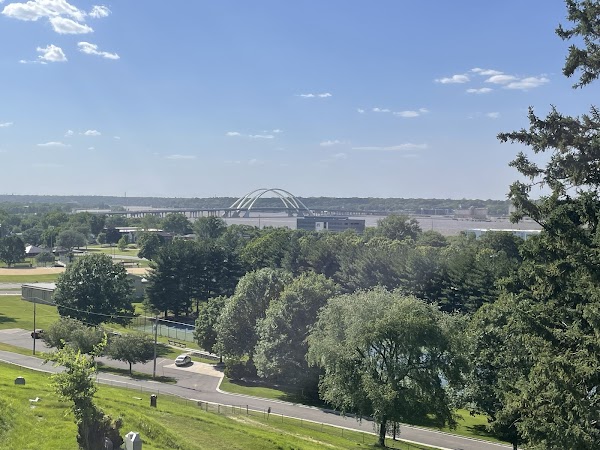 Riverside Cemetery grounds