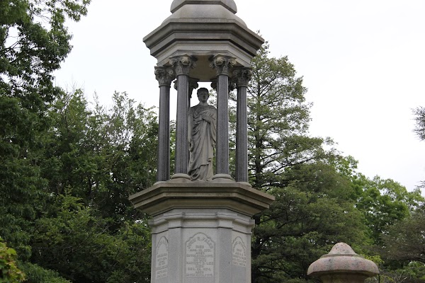 Riverside Cemetery grounds