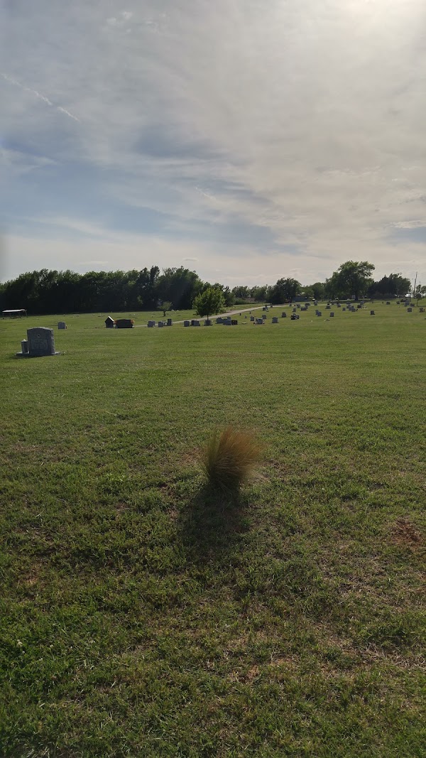 Riverside Gardens Cemetery grounds