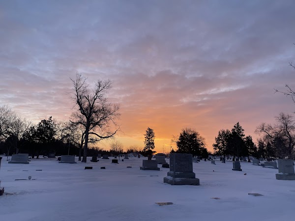 Riverside Memorial Cemetery grounds