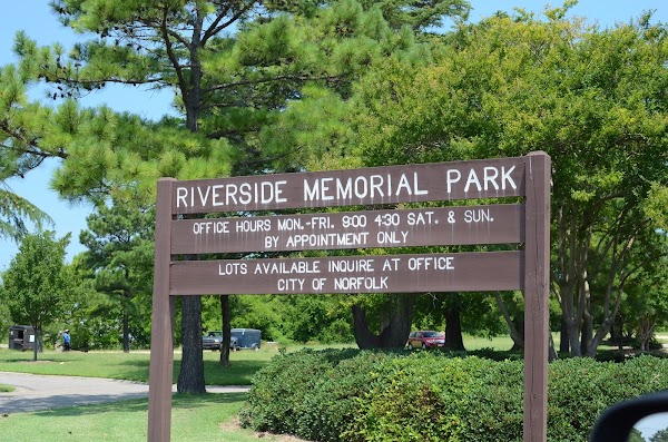 Riverside Memorial Park grounds