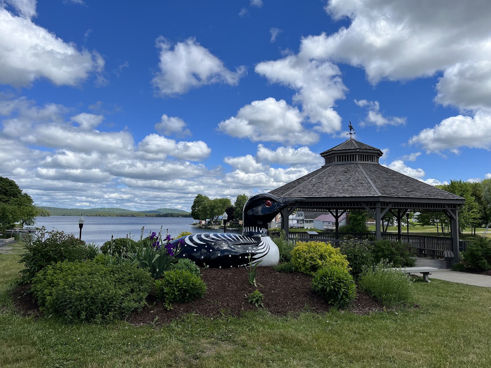 Robert A. MacEachern Memorial Park cemetery grounds and headstones
