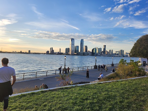 Robert F. Wagner Jr. Park grounds