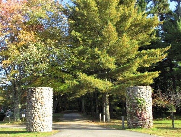 Rochester Cemetery grounds