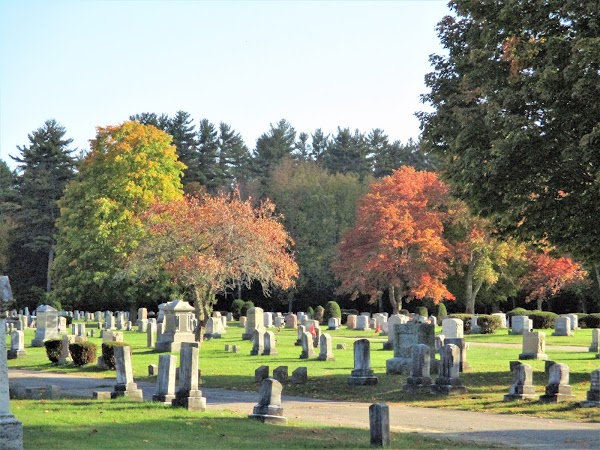 Rochester Cemetery grounds