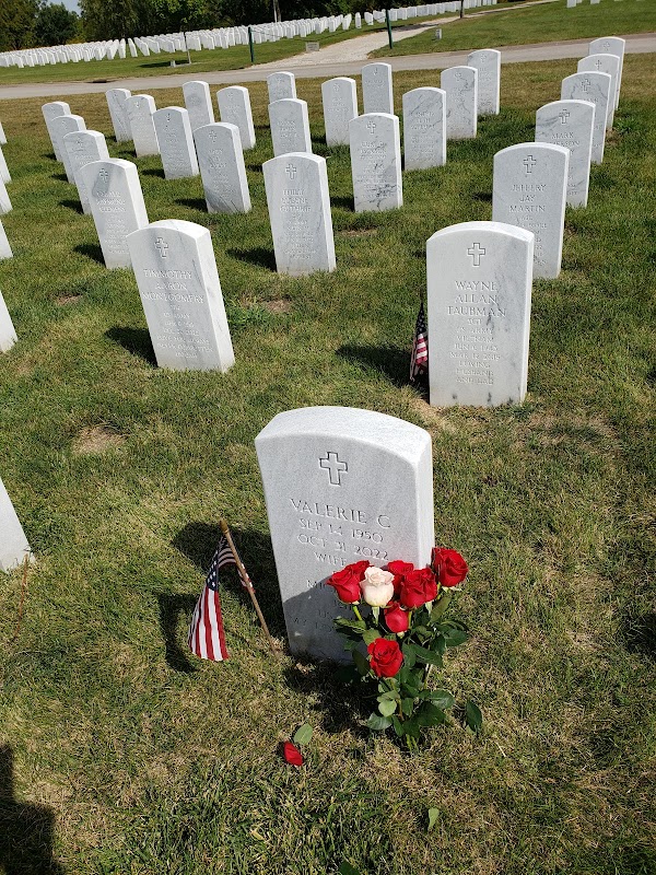 Rock Island National Cemetery grounds