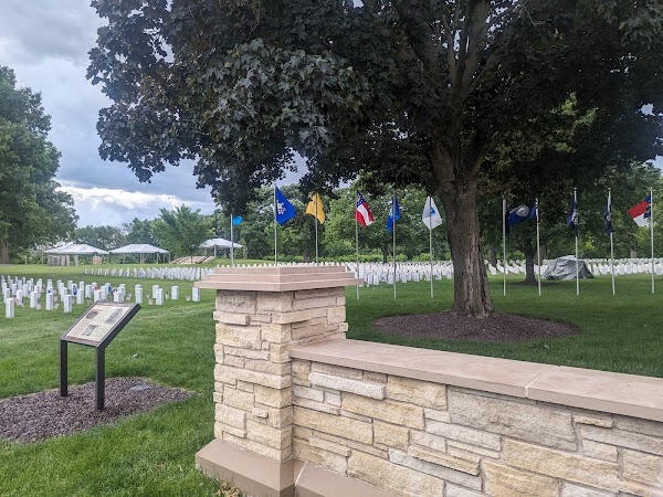 Rock Island National Cemetery grounds