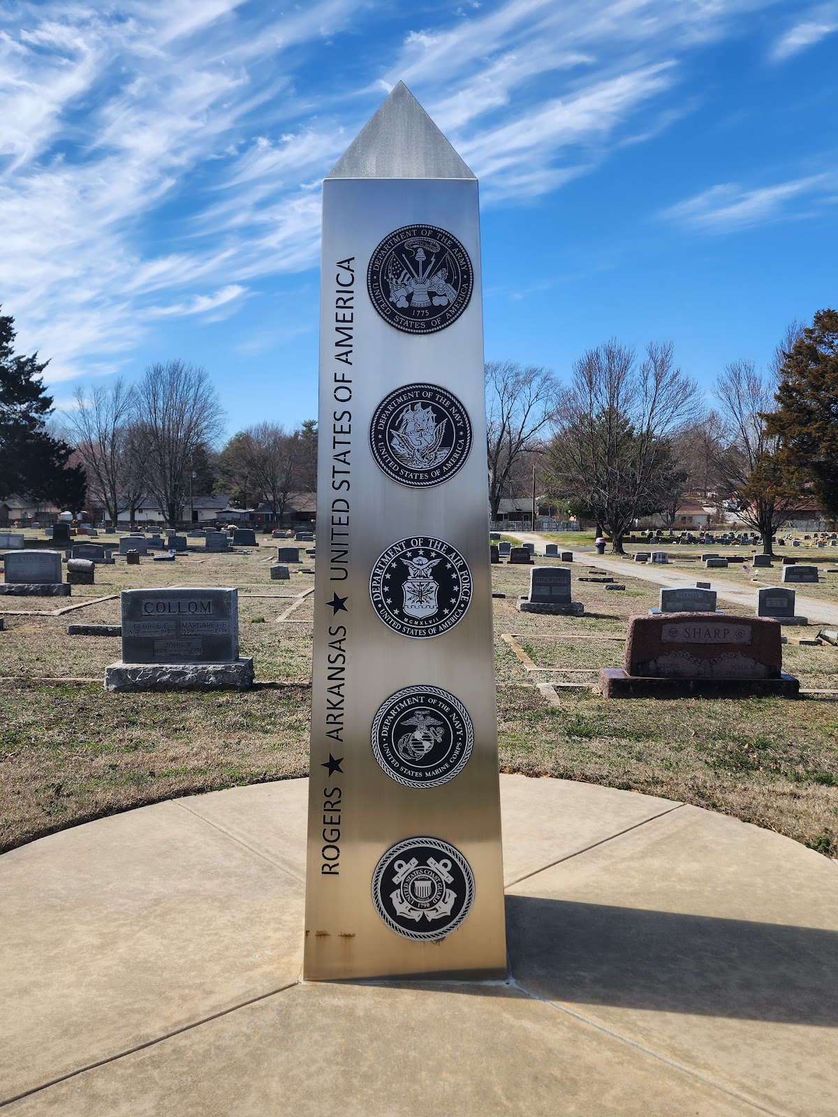 Rogers Cemetery cemetery grounds and headstones
