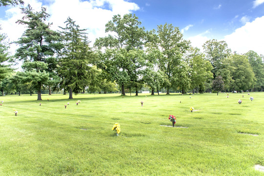 Rolling Green Cemetery cemetery grounds and headstones
