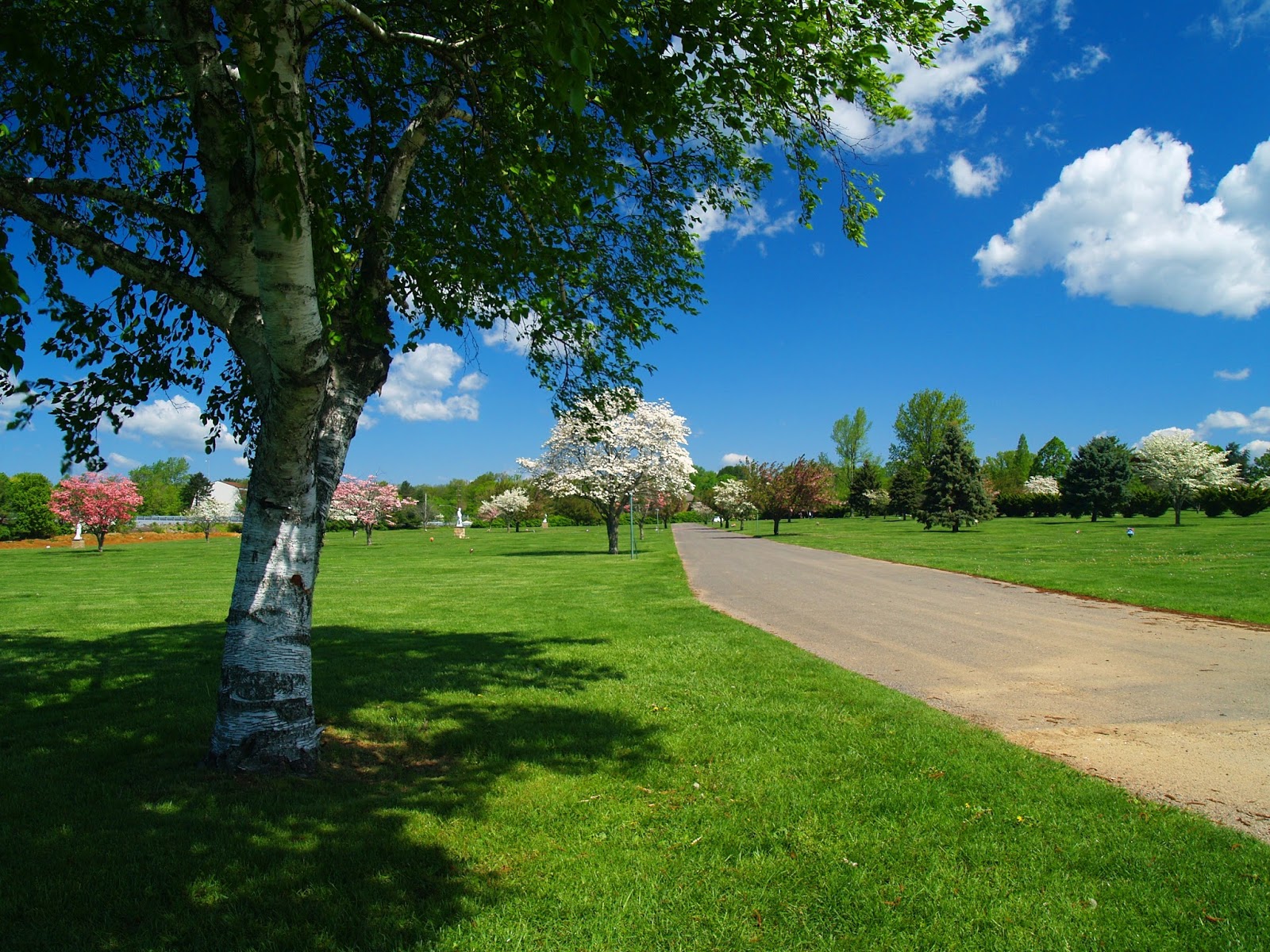 Rolling Green Memorial Park