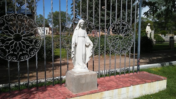Rosario Cemetery grounds