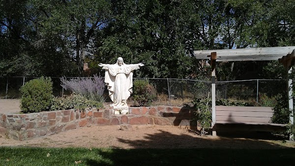 Rosario Cemetery grounds