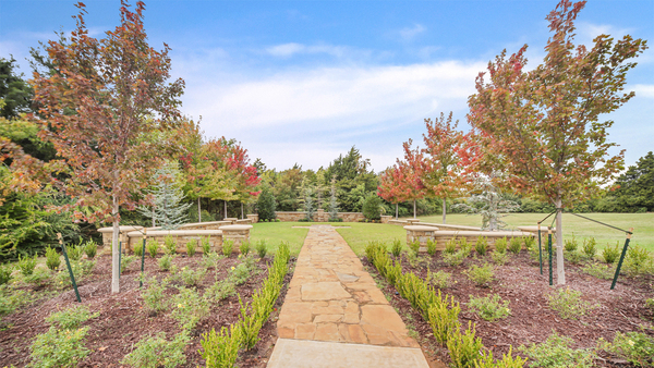 Rose Hill Burial Park grounds