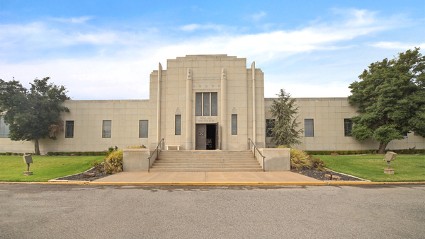 Rose Hill Burial Park grounds