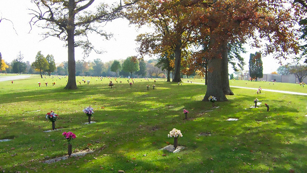 Rose Hill Burial Park grounds