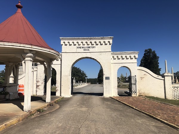 Rose Hill Cemetery 1840 grounds