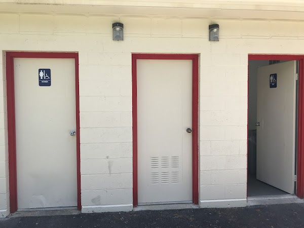 Rose Hill Cemetery grounds