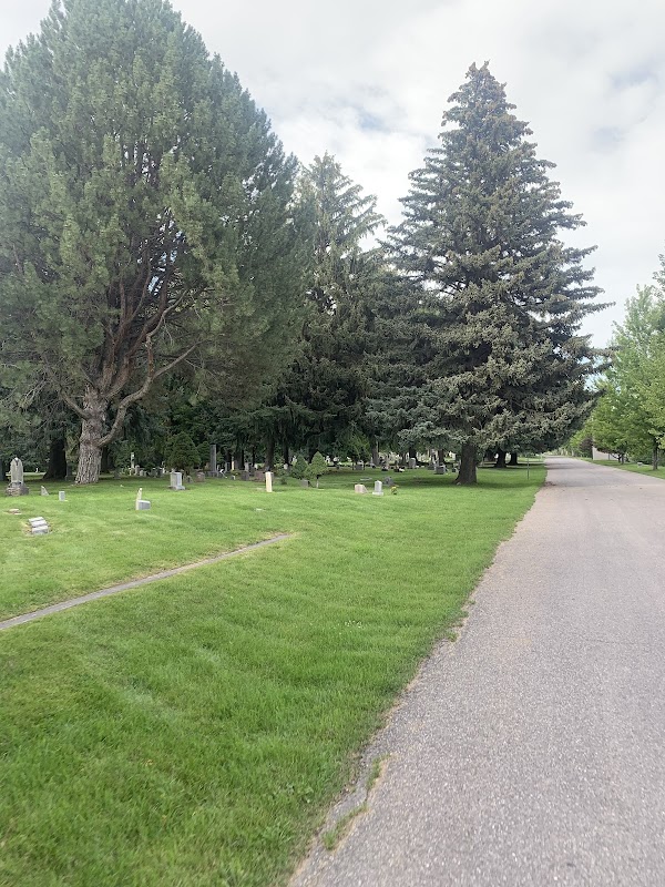 Rose Hill Cemetery grounds