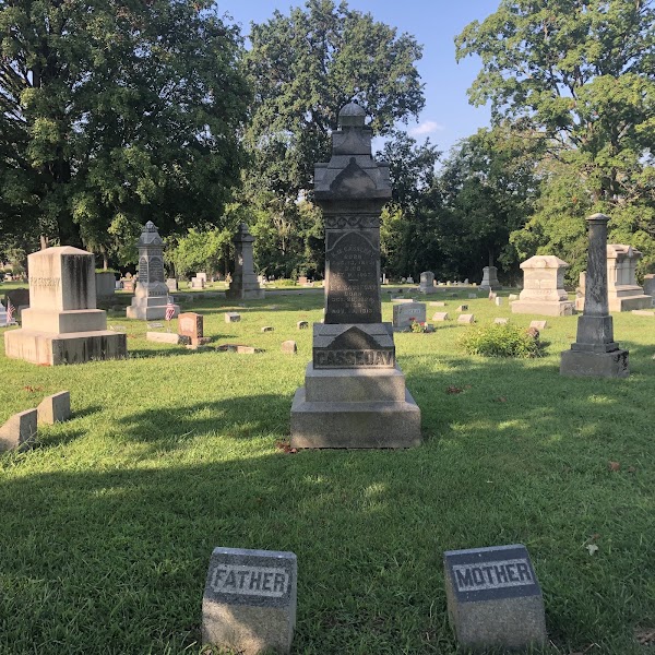 Rose Hill Cemetery grounds