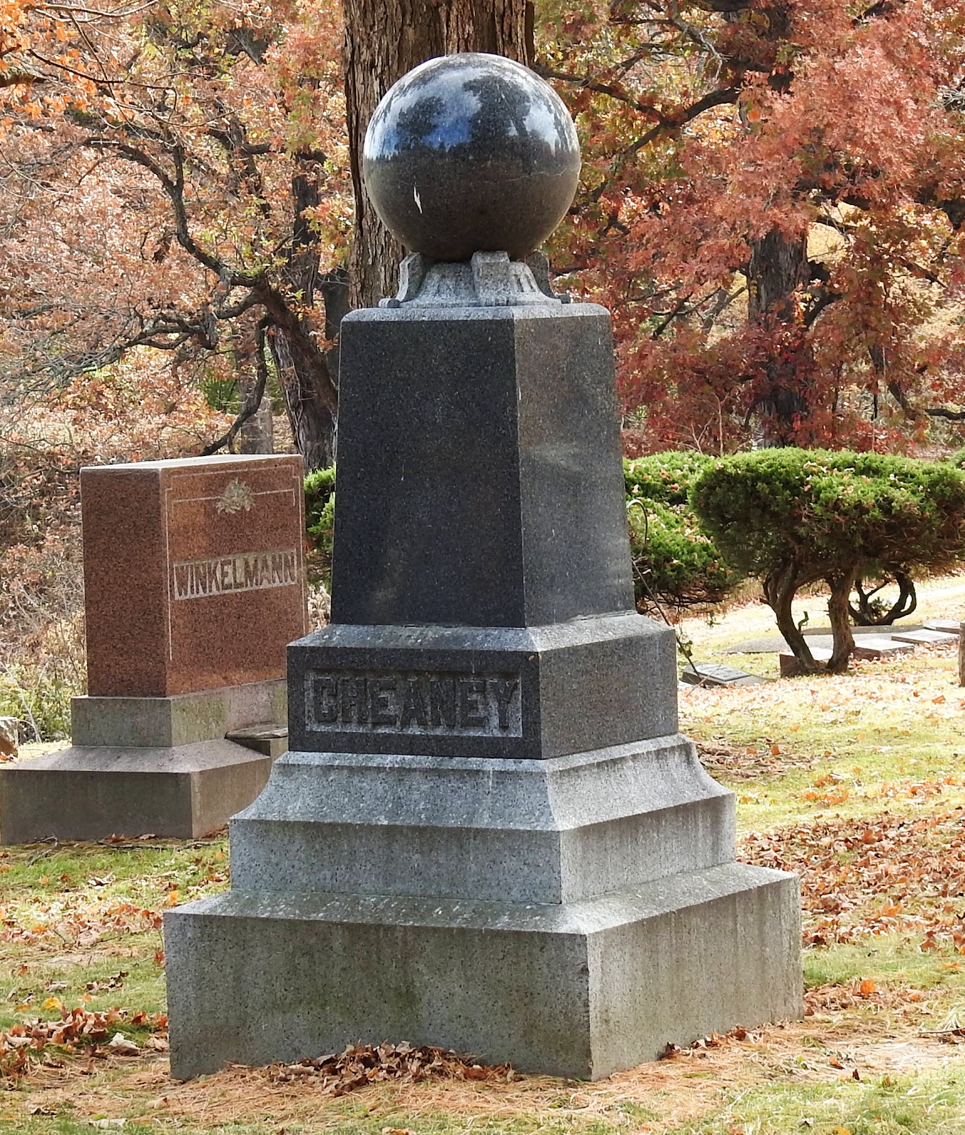 Rose Hill Cemetery cemetery grounds and headstones