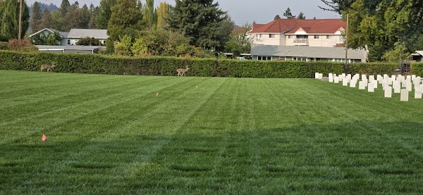 Roseburg National Cemetery grounds