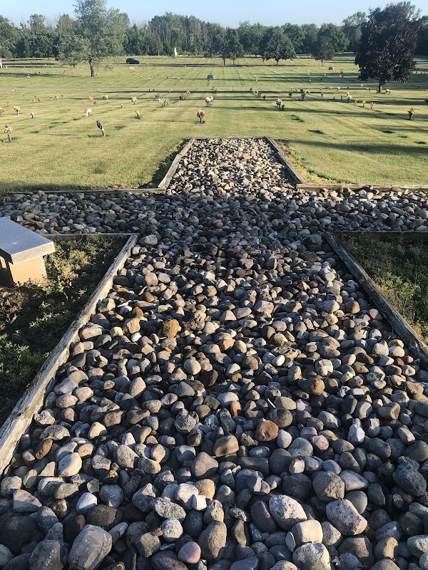 Rosedale Memorial Park Cemetery grounds