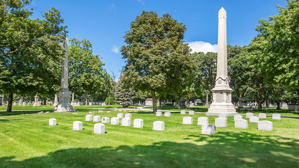 Rosehill Cemetery grounds