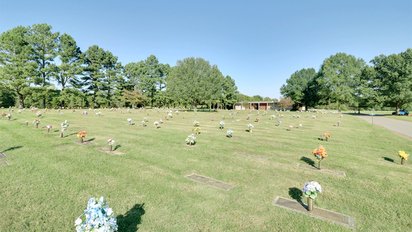 Roselawn Funeral Home & Memorial Gardens grounds