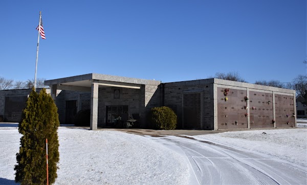 Roselawn Memory Gardens grounds
