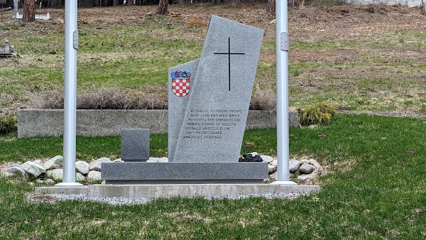 Roslyn Cemetery grounds