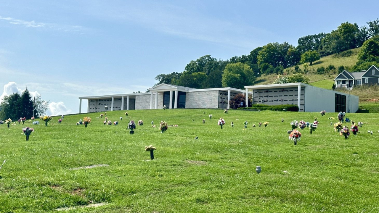 Russell Memorial Cemetery headstone and grounds