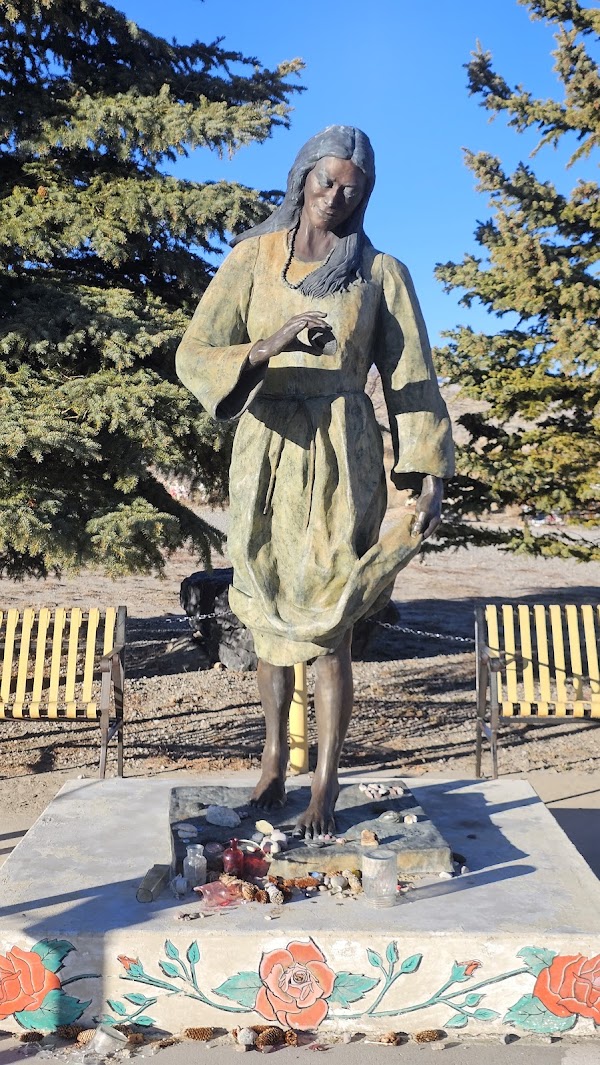 Sacajawea Gravesite grounds