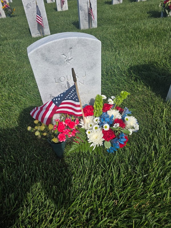 Sacramento Valley National Cemetery grounds