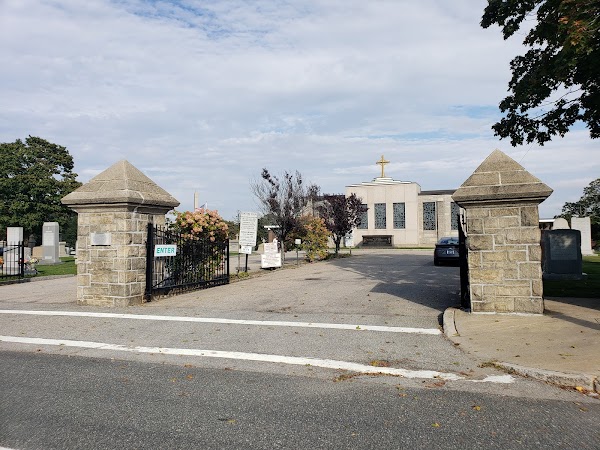 Saint Francis Cemetery grounds
