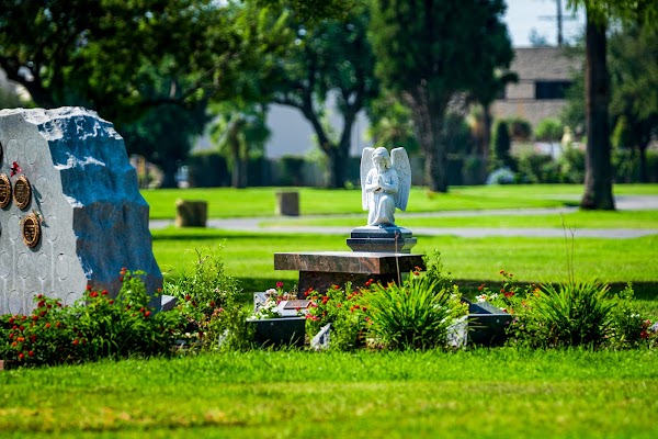 San Fernando Mission Cemetery & Mission Hills Catholic Mortuary grounds
