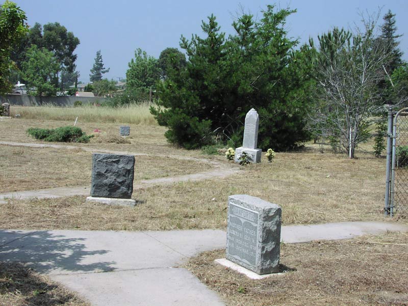 San Fernando Pioneer Memorial Cemetery cemetery grounds and headstones