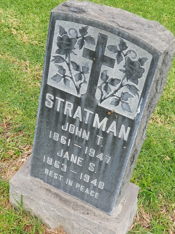 San Gabriel Cemetery grounds
