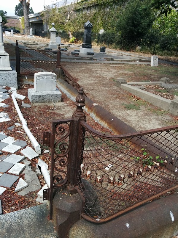 San Lorenzo Pioneer Cemetery grounds