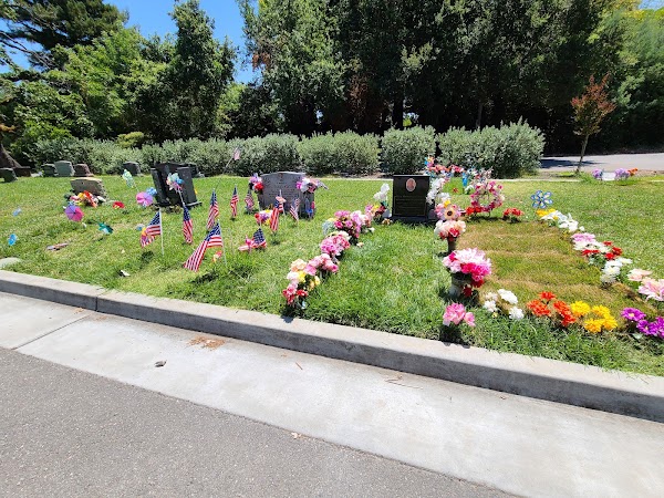 Santa Rosa Memorial Park grounds