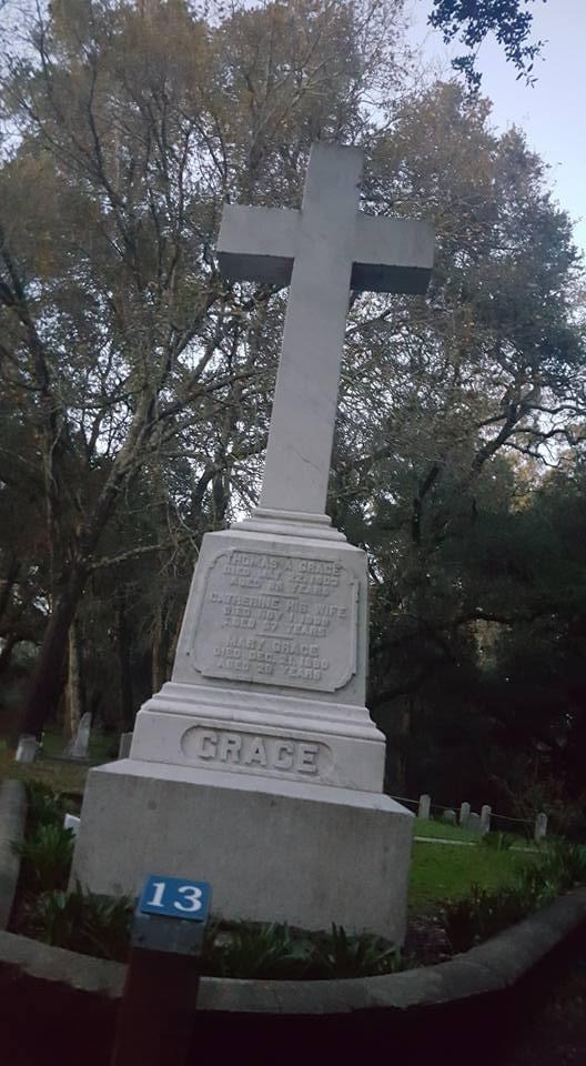 Santa Rosa Memorial Park cemetery grounds and headstones