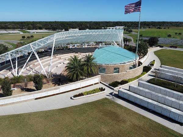 Sarasota National Cemetery grounds