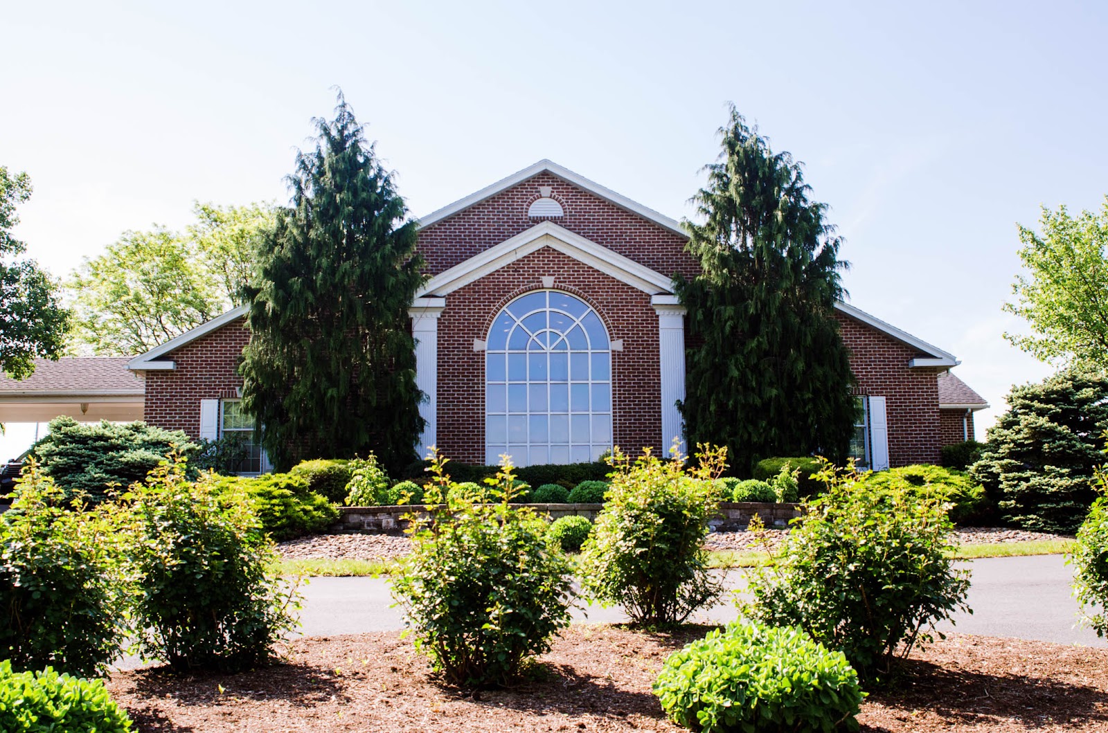 Schuylkill Memorial Park Inc & Grabowski Funeral Home headstone and grounds