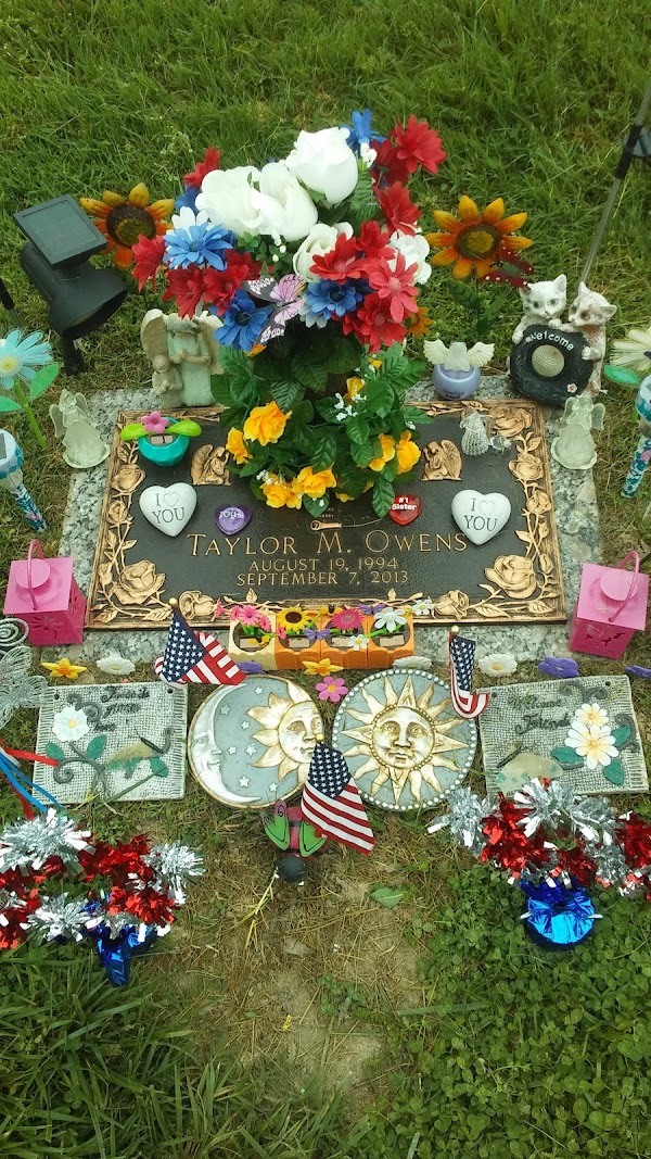 Sharon Hills Memorial Park grounds