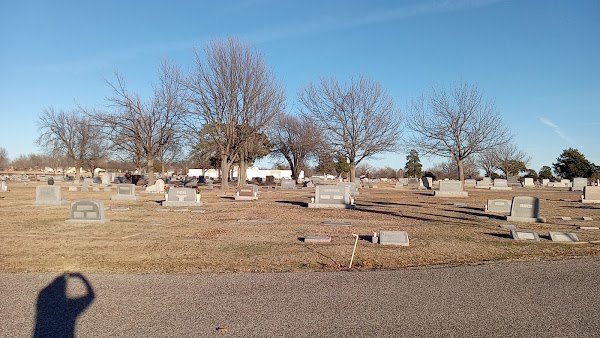 Shawnee Fairview Cemetery grounds